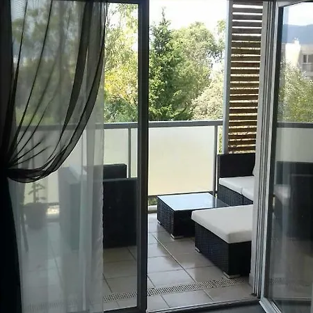 Magnifique 2 Pieces Avec Piscine Proche De Apartment *